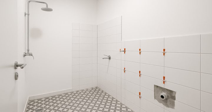 biaya pasang keramik renovasi rumah